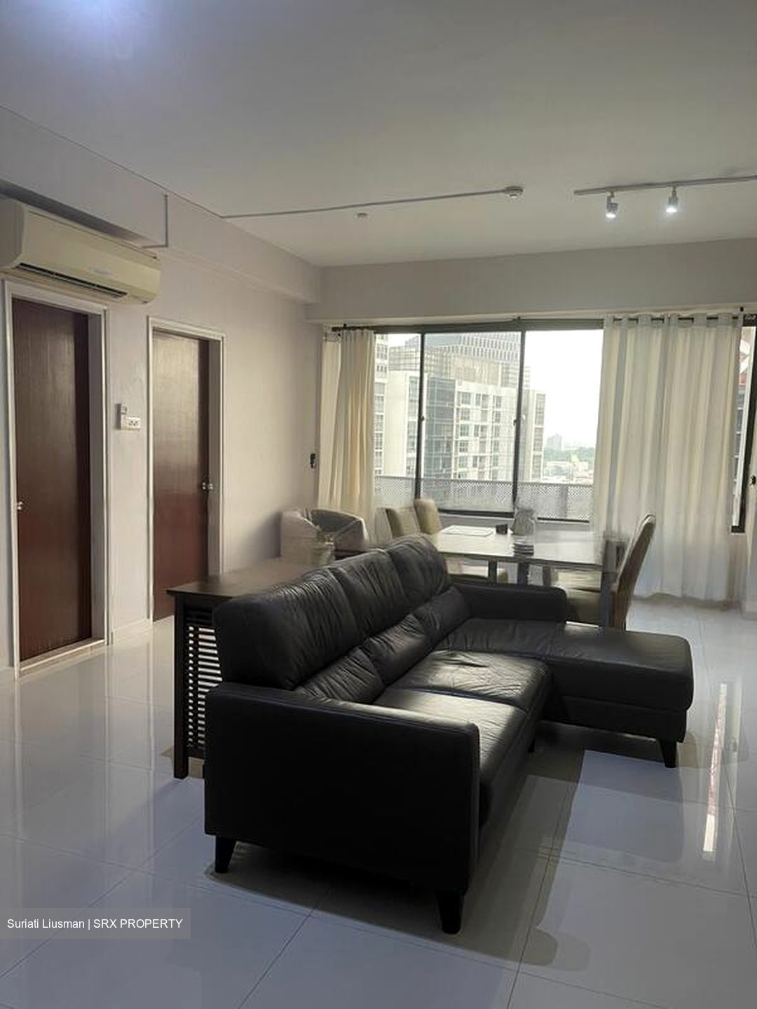 International Plaza (D2), Apartment #438226651